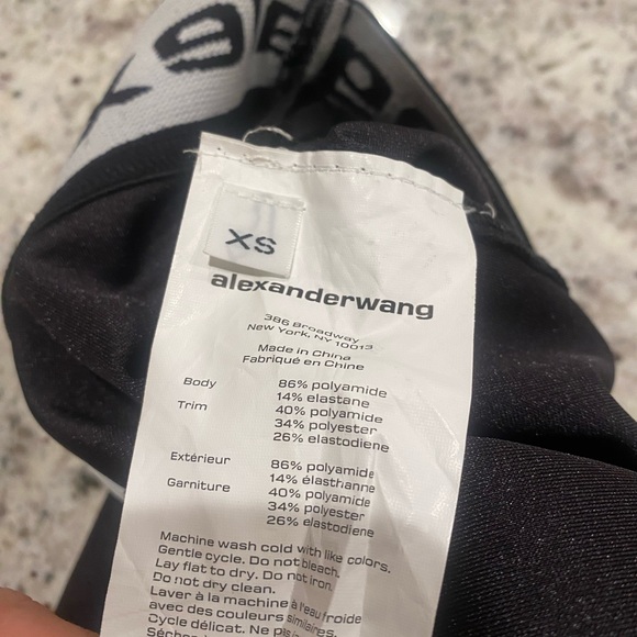 Lace Slit Hem Legging in Black
Alexander Wang - Picture 4 of 9